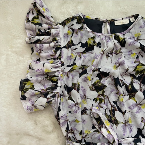 Pretty Floral Mini Dress - Like New! - Picture 2 of 3
